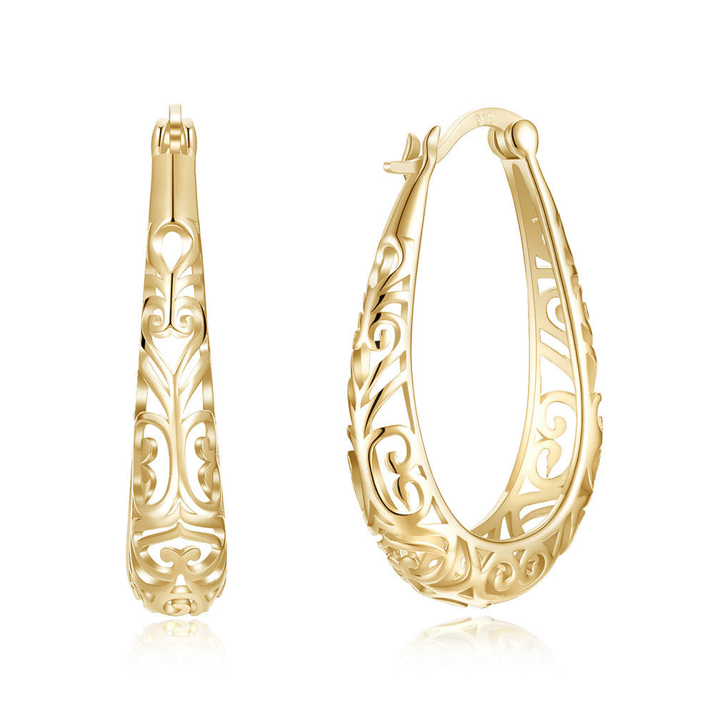 Vintage ladies hollow earrings