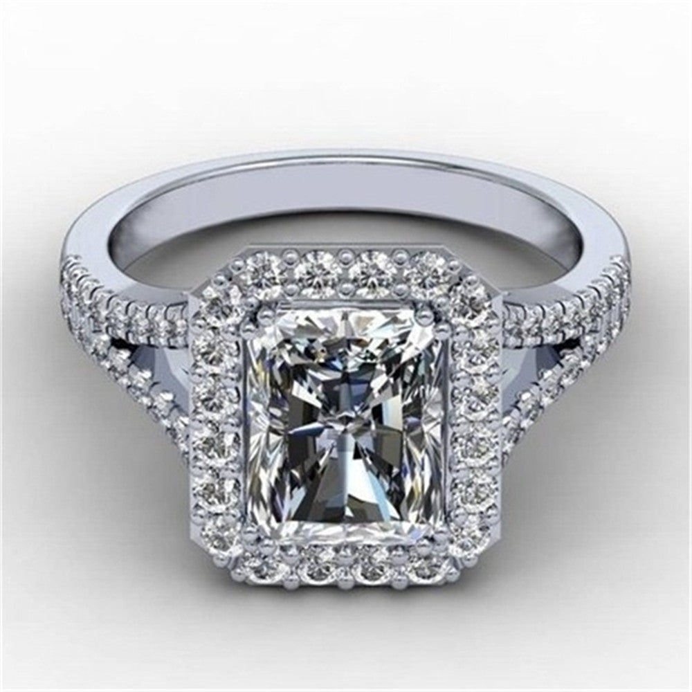 Zircon Fashionable Ladies Ring