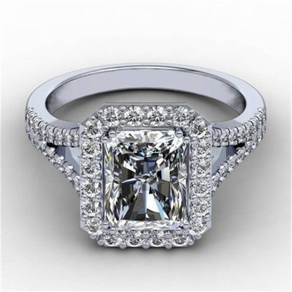 Zircon Fashionable Ladies Ring