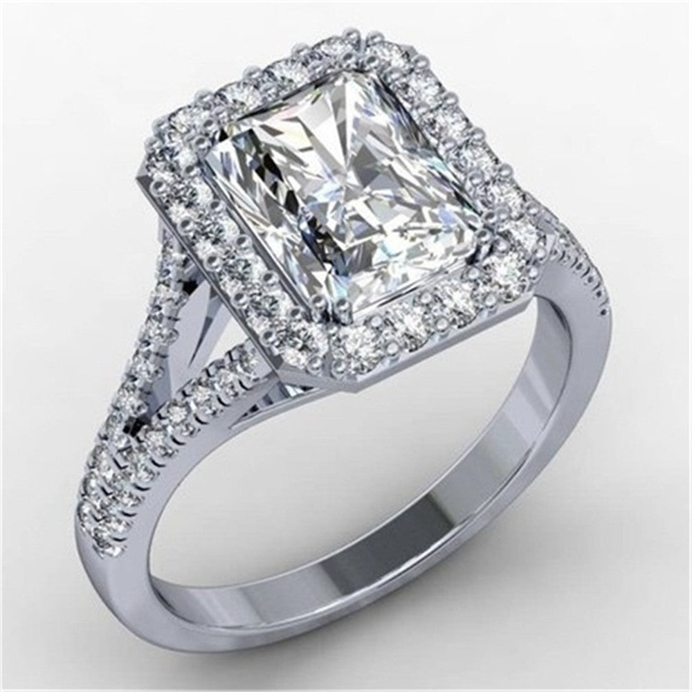 Zircon Fashionable Ladies Ring