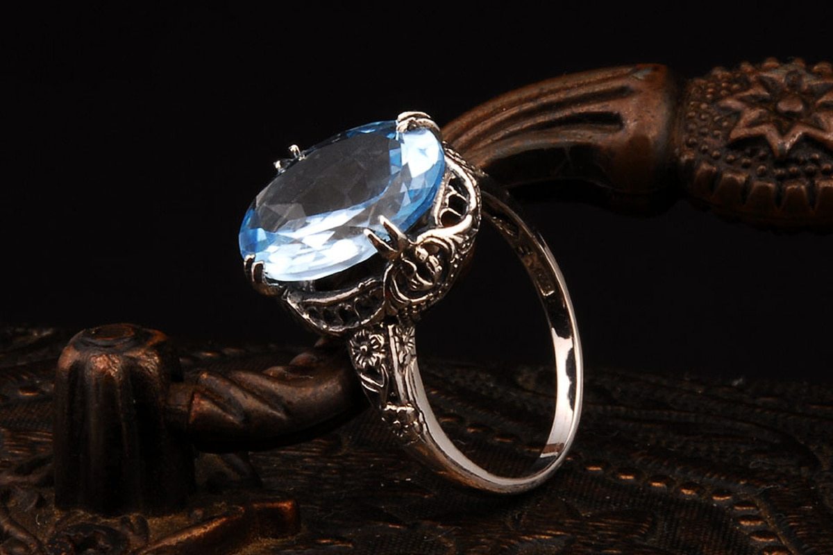 Natural water sapphire ring